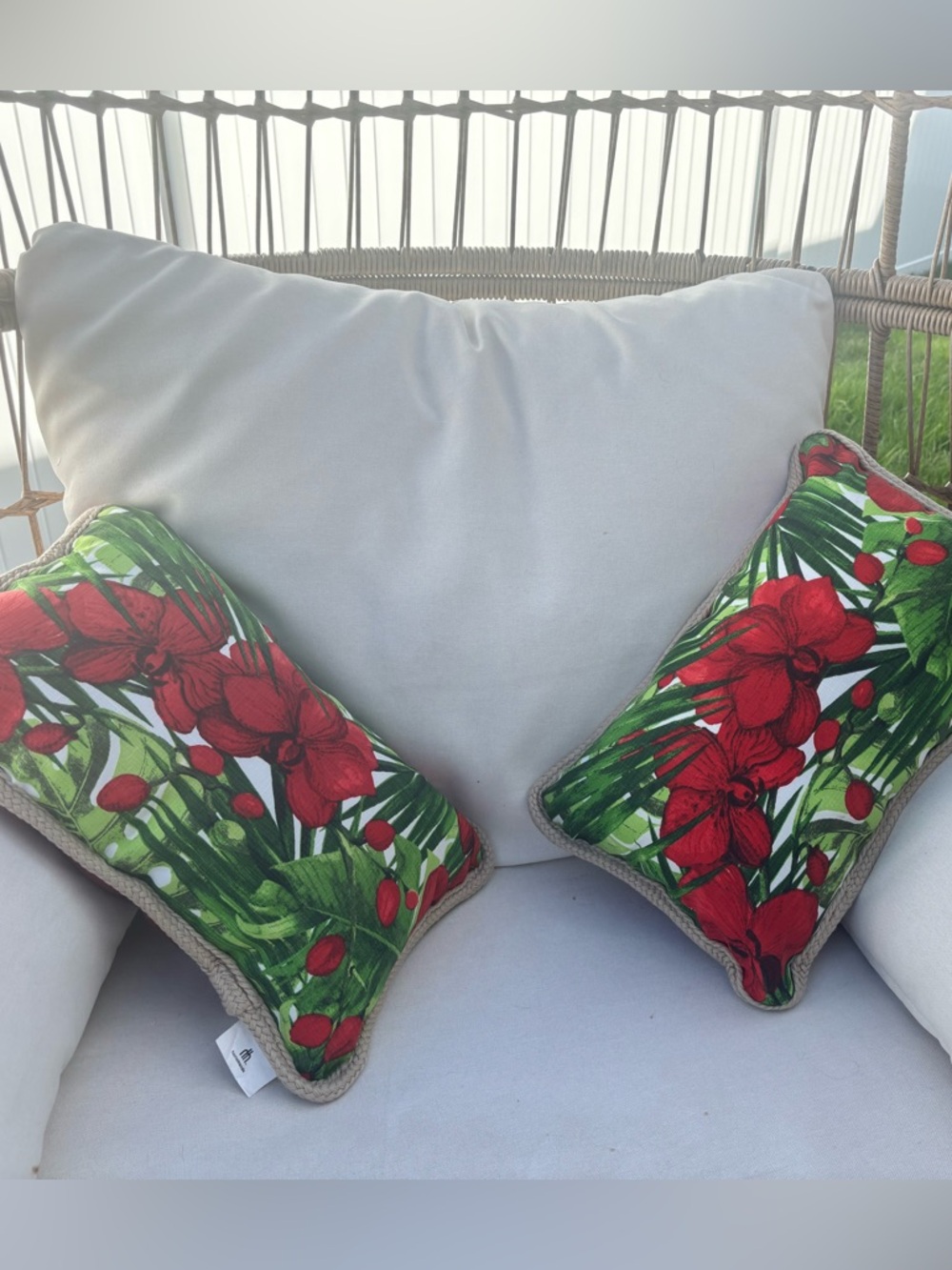 Hometrends Red and Green Tropical Floral Accent Pillow - set of 2 - new